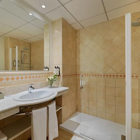 H10 Princess Hotel 4*