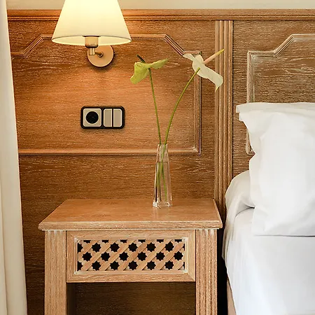 Hotel H10 Princess 4*